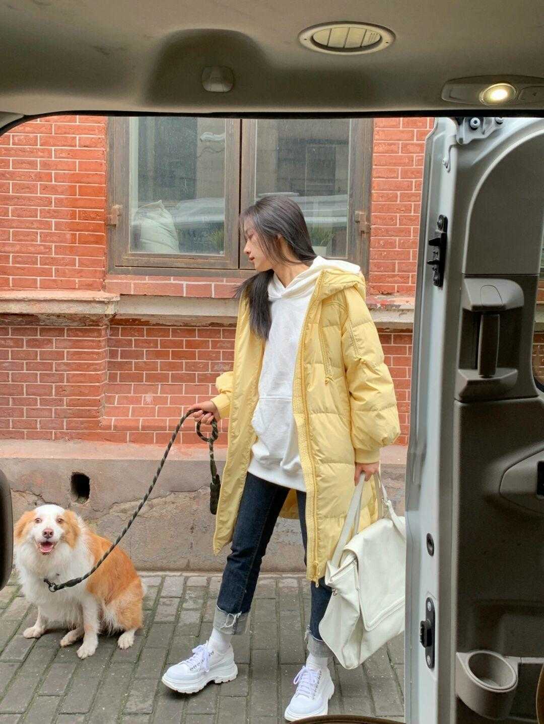 廓形|秋冬,还没备长款羽绒服,选这4套能让你提升气质,精致又保暖