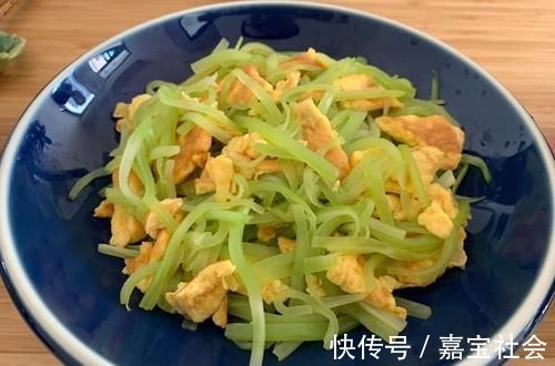 真正的“安神菜”就是它，每天炒一盘，失眠好了，一觉睡到天亮