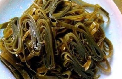 泡海带时，别直接用水泡！再加这2步，快速泡软新鲜无腥味！
