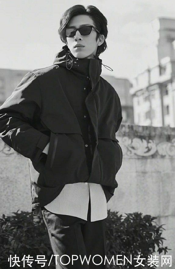 复古文艺感到底怎么穿？来看看这几套穿搭，教你穿出时髦高级感