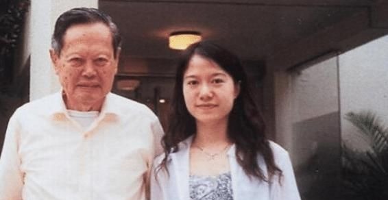 阿姨|非誠勿擾51歲阿姨被34歲小伙牽走，5年過去，現狀令人唏噓