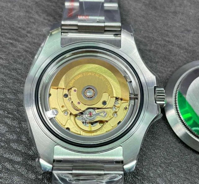 不凡|仪表不凡说表:几千元的ETA机芯居然可以完胜几万元的自产机芯?