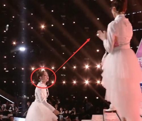  成团|《创3》希林走向成团位不看刘些宁，瞟一眼张艺凡，奔向陈卓璇过于真实