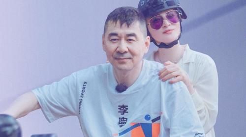 妻子团|一场“调解大会”看出妻子团的文化修养,陈建斌直呼读书确实有用