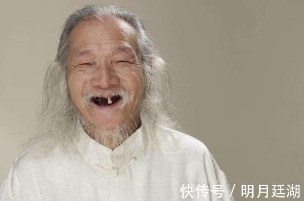 长寿老人|长寿的老人的5大特点,45岁以后能占3个以上,长寿会偏爱你