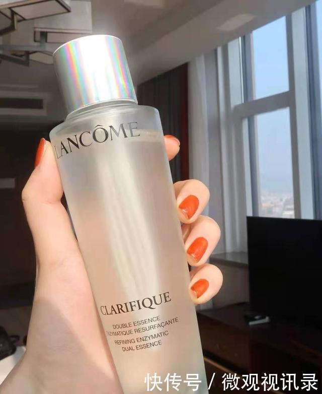 精华|前有“王牌”面霜精华，后有冻干粉，为何后者“风更大”，真相了