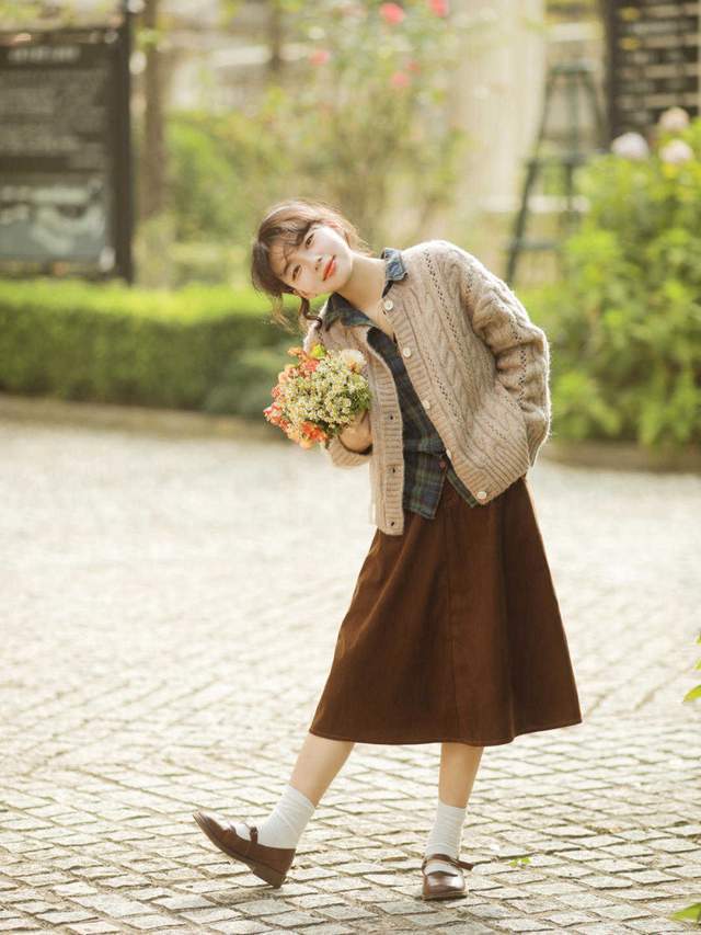 九分裤|秋天,针织衫怎么穿才是正解?学会几个搭配公式,提升气质又好看