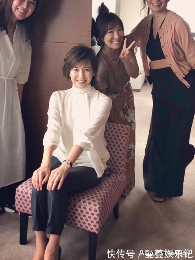 配饰 介绍日本女人的3个穿衣习惯,美得温柔自然!年纪大也能优雅迷人