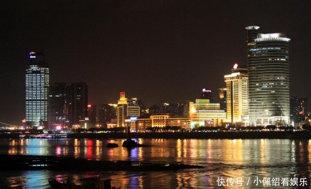 厦门|厦门这座浪漫海岛，有机会一定要去住一晚，夜景比白天更值得打卡