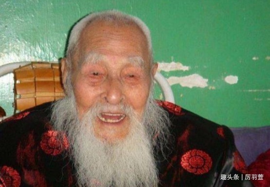 长寿|长寿老人杨明运,从光绪23年活到2014年,每天都会按摩一个穴位