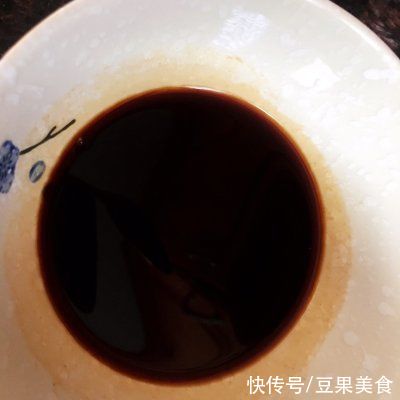 上桌妙光的冰糖肘子，这个冬日别再错过啦