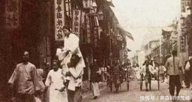 老照片|清朝时期的青楼女子老照片,与现代没得比!