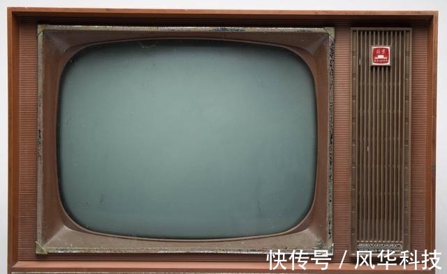 录音机@回顾 那些年代的“时髦”东西,“砖头”大哥大你可曾用过