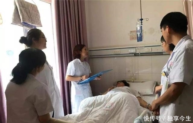 小芳|宝妈还没出月子就进医院,姥姥了解实情后,大骂女婿:没人品!