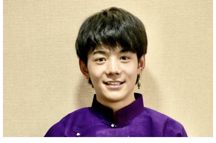 小愛豆|丁真姚安娜同框，資源咖和全網選出的偶像果然不同！