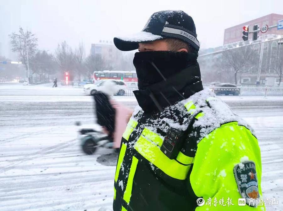 李怀磊|直击！聊城街头雪中，他们全出动了……