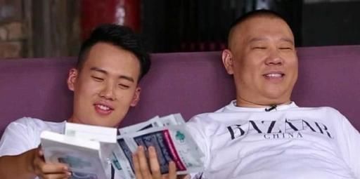 拍手叫好|爸爸姓“奸”,妈妈想让孩子随母姓,爷爷机智取名全家拍手叫好