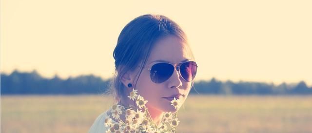 人缘!一个人出现这两个征兆,往往是好运的开始,恭喜了