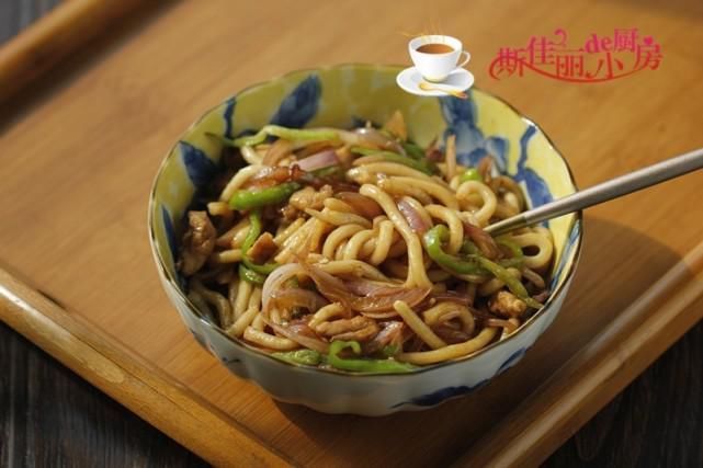鸡肉丝|一个人午饭不将就，7款极简午餐，在朋友圈走红，网友：善待自己