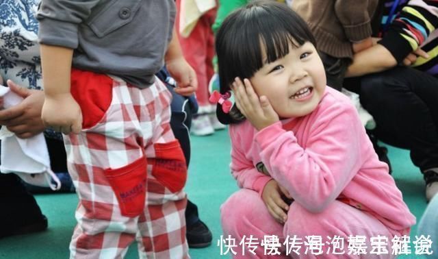 攀比|孩子上了幼儿园,就不要再给他穿这几种“衣服”了,易伤孩子自尊