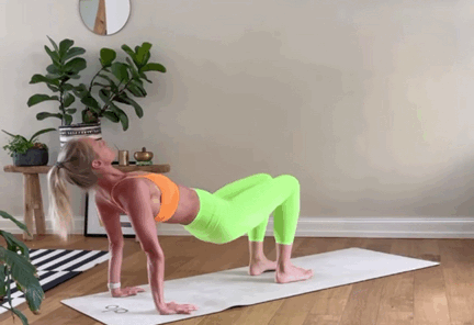 动作|练瑜伽,为何建议你一定要加强上背力量的练习?