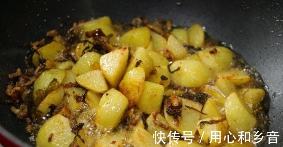 下饭|虽然是素菜，但是吃出了肉的口感，真下饭！