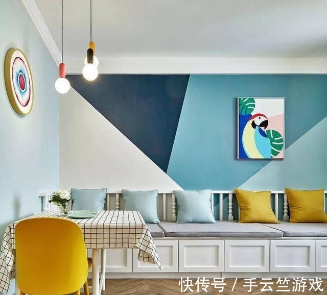 北欧风|他家客厅设计真奇特，一排卡座客餐厅共用，沙发全省了，头次见过！