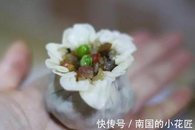饺子|饺子皮不要只会包饺子了，教你创意美食，好看也好吃