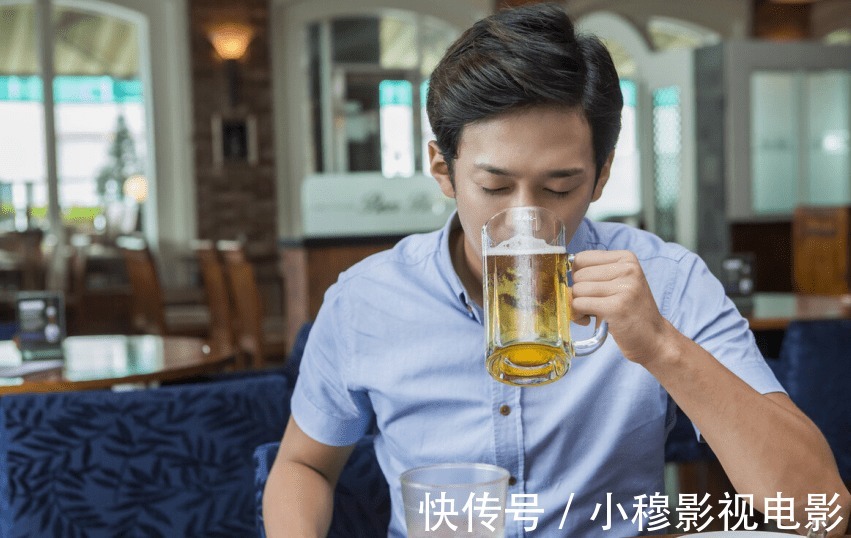 代谢|34岁男子突发腹痛，查出肝癌，医生怒斥：晨起1件事，怎能经常做？