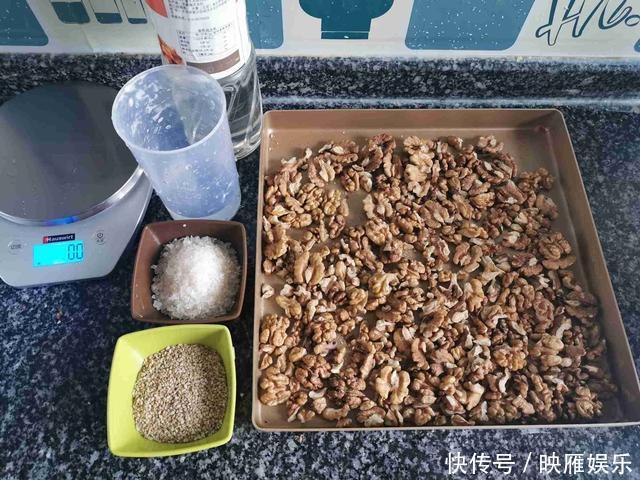 每天拿它当零食吃,健脑益智缓解疲劳,还能乌发润肤,9成人不懂