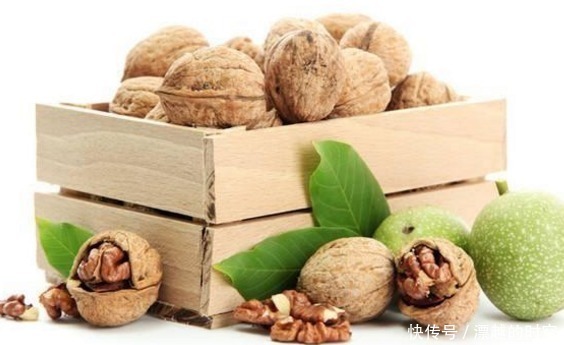 核桃早上吃还是晚上吃,很多人都弄错了,现在知道还不算晚