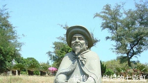 豹子头|此人手持黄金双锏，击败豹子头林冲，生擒四位梁山猛将