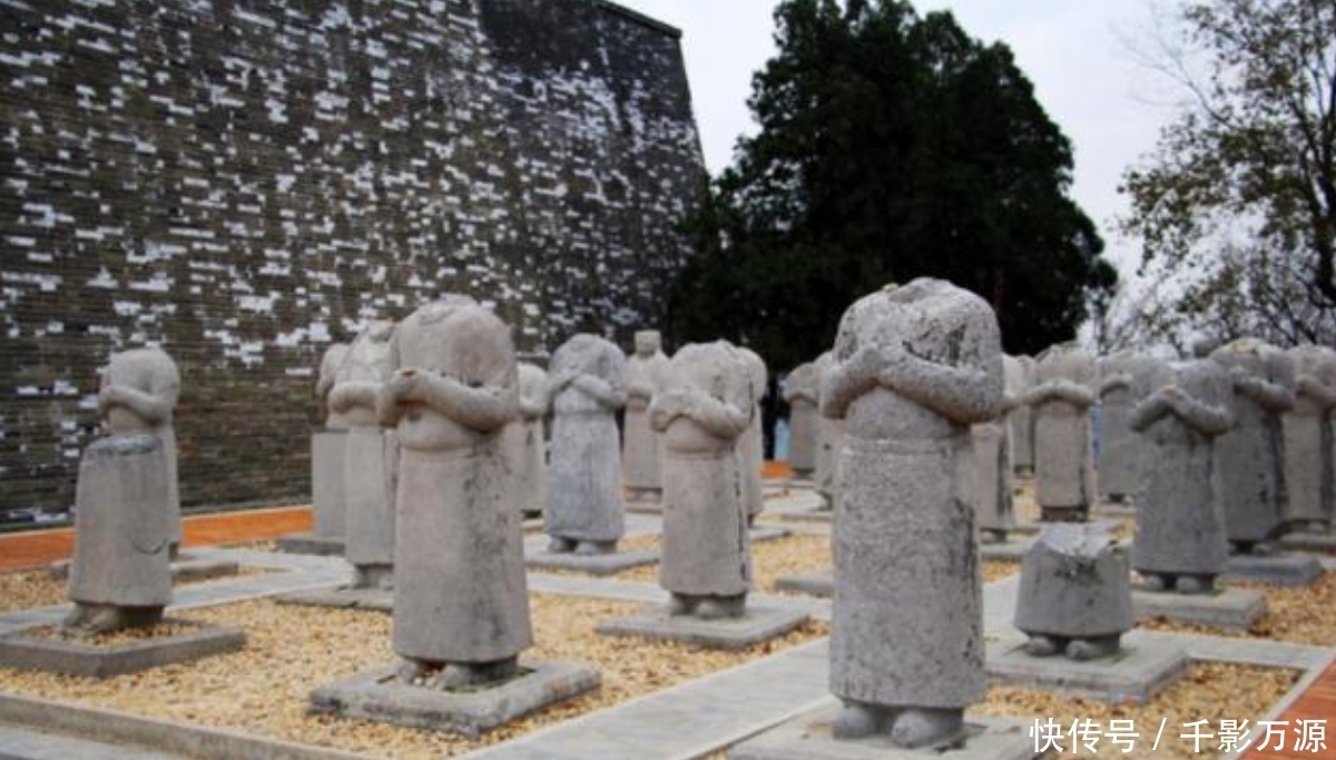 武则天|武则天墓前有61个无头石像,千年来无法解释,被2位农民解开