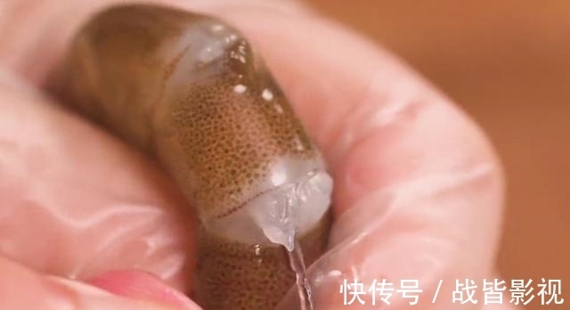 美味|居家分享避风塘风味炒虾,脆嫩爽口,营养美味,家中孩子特爱吃