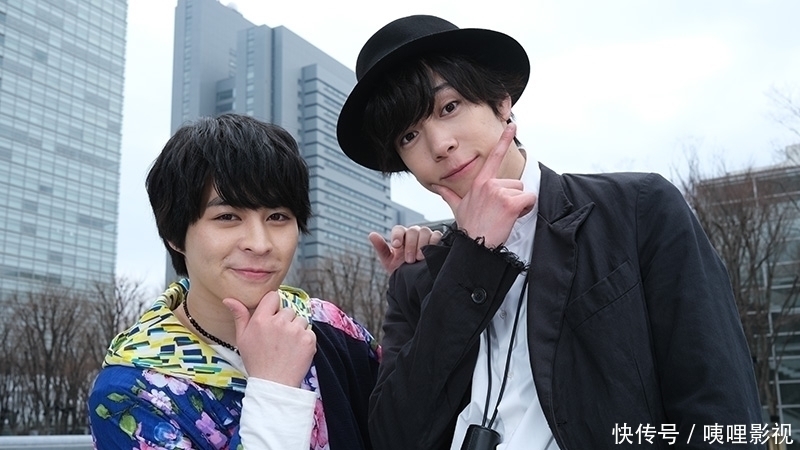 假面骑士|圣刃外传:假面骑士ghost回归3人,一送书一送饭,还有一人送人质