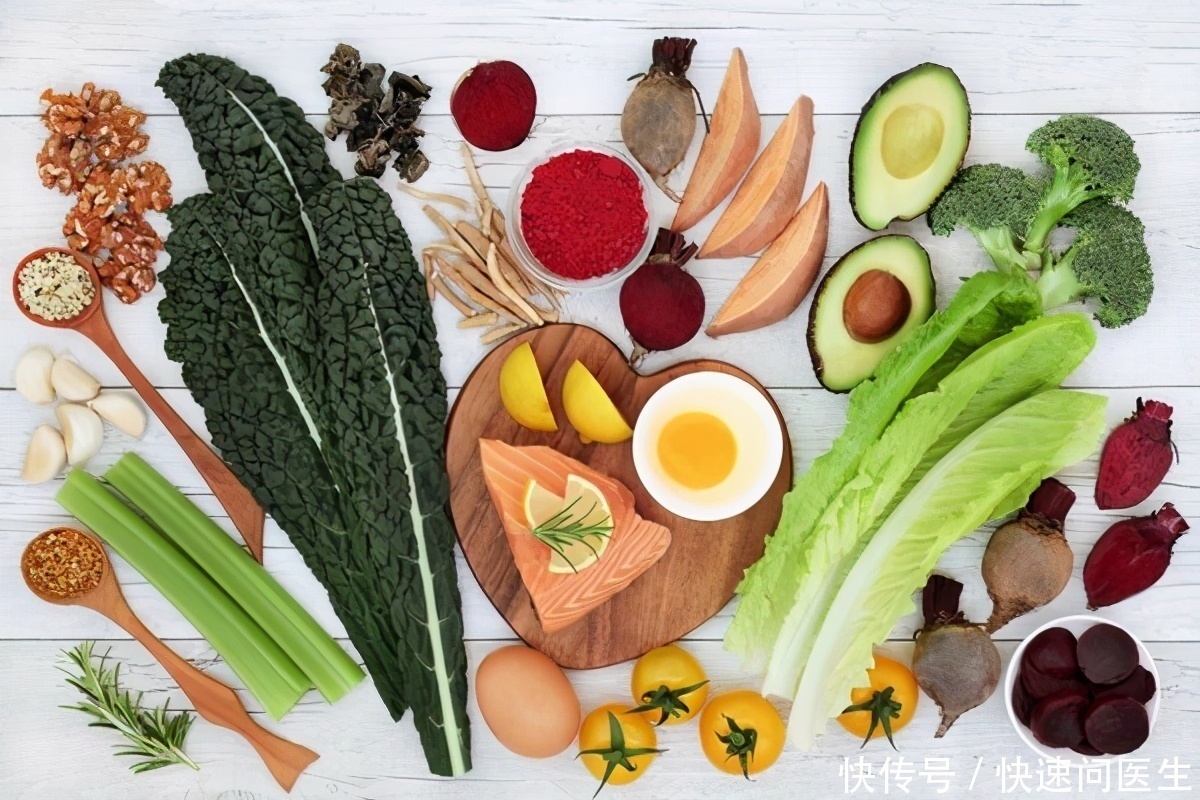 腹部|男人第一个衰老信号通常在腹部,出现肚子变大、便秘,要重视起来