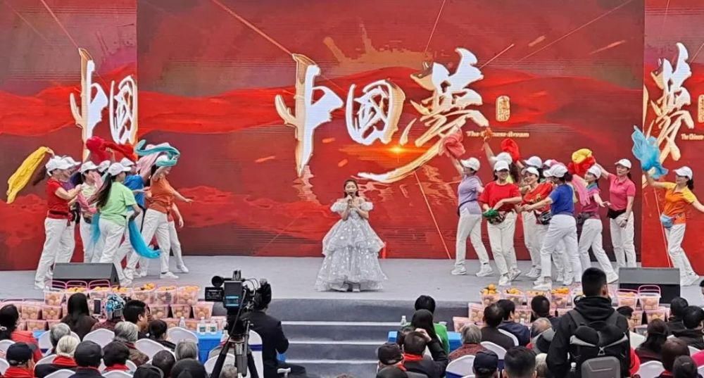 生活|热闹！汉中这里今天举办重阳演唱会