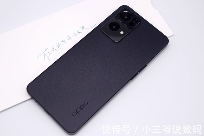 直屏手机|OPPO Reno7Pro：直屏手机颜值天花板