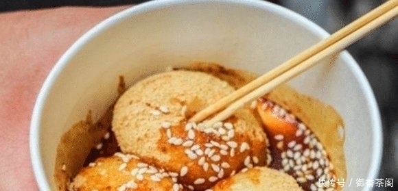 外地人|空有名气全靠“吹”的4种小吃,本地人基本不吃,专“坑”外地人