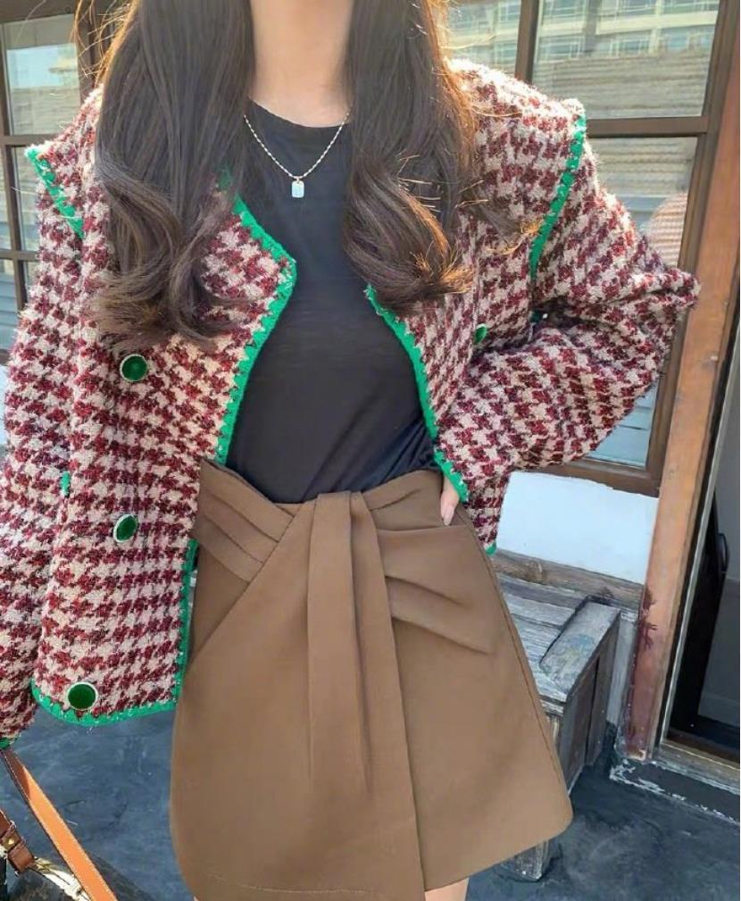 t恤|秋冬纯色西装的穿搭未免老气!格纹西装才是正统,尽显帅气风格