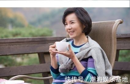 生活习惯|50岁阿姨肤龄才30,她的生活习惯,值得借鉴,你也可以变美丽!