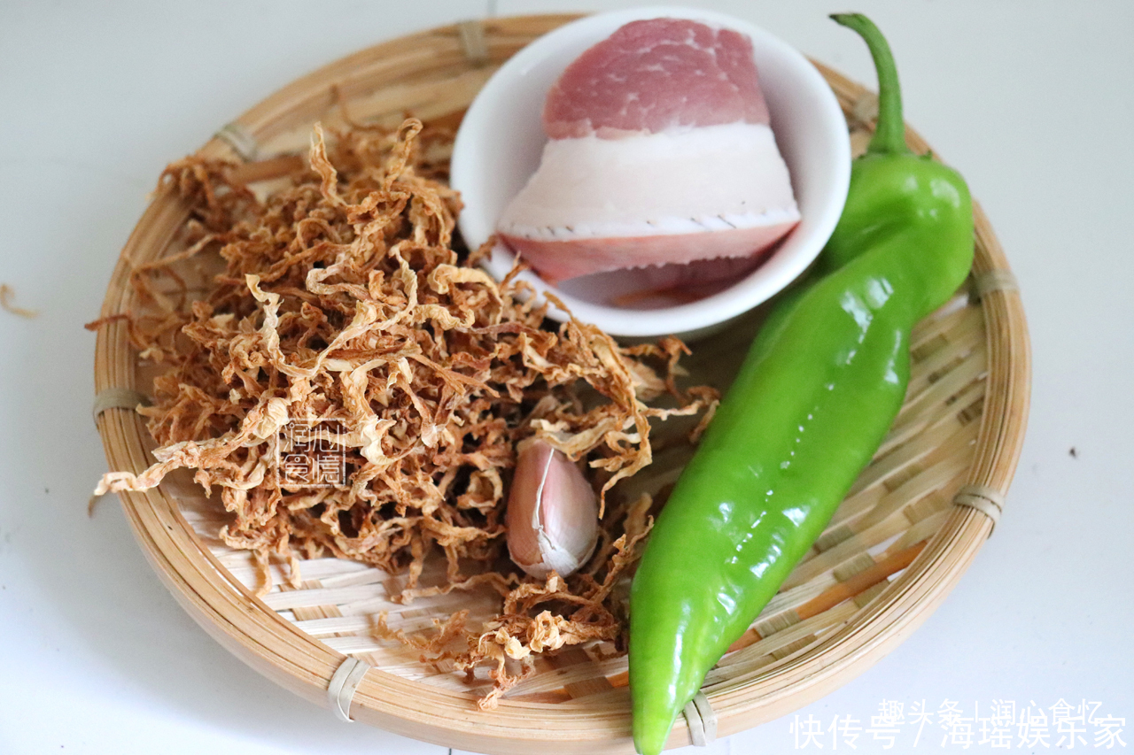 碰到|冬天,妈妈碰到这菜一买就是30斤,晒干存着,过年给家人做下酒菜