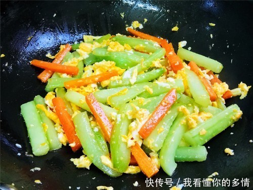 3分钟学会5种胡萝卜做法,超简单,又美味,照着做家人都爱吃