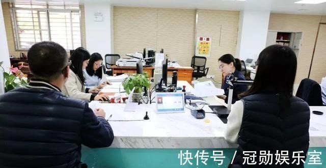 虚高|未来房价或不再“虚高”,房子可能会贬值,手握多套房产的或吃亏