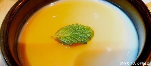 蒸鸡蛋羹|蒸鸡蛋羹时,不要直接加水,牢记2个技巧,鸡蛋细嫩又均匀!