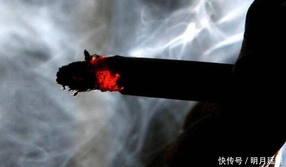 这5个习惯会加速男性衰老,如果没及时改掉,那么你要比常人老得快