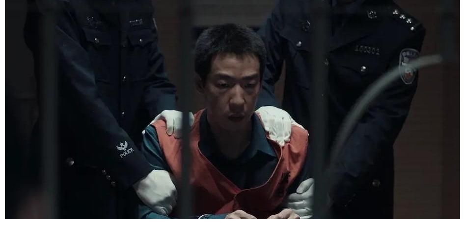 徐小山|《扫黑风暴》完美收官，观众口碑高开低走，两处槽点拉低评分！