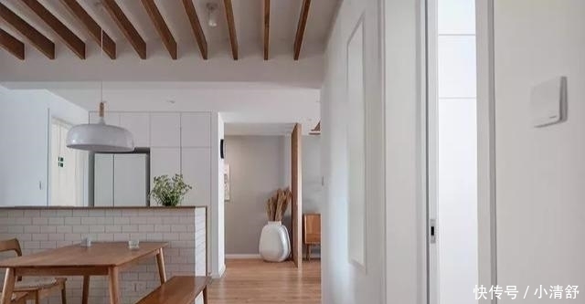 木质|参观同事新房,一进门就被迷住,头一次见洗衣机放餐厅,太惊艳了