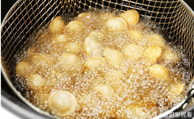 食品|老年人应该“管住嘴”，8种食品最好杜绝，健康才会“拥抱”你