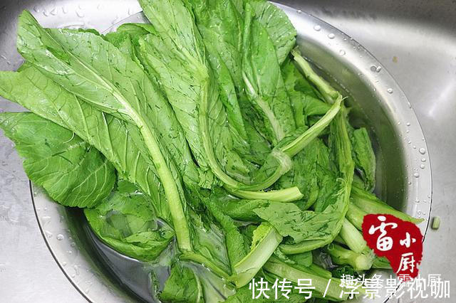 胆固醇|这菜炒一盘还不到两块钱,竟能防止便秘,降胆固醇,快吃!